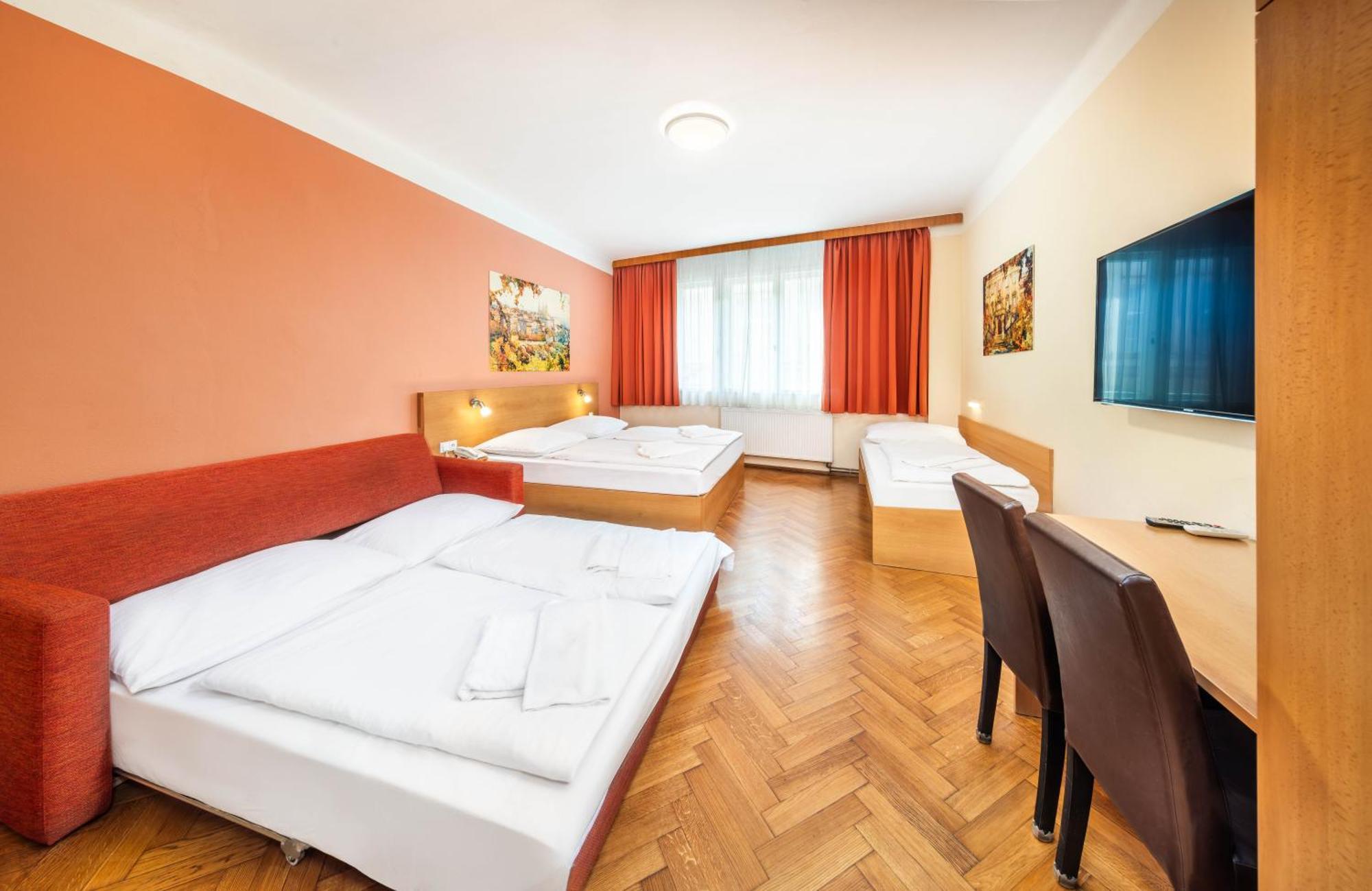 Residence Bene Praga Esterno foto